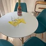 1 In Duisburg-mitte, Altstadt Appartement *